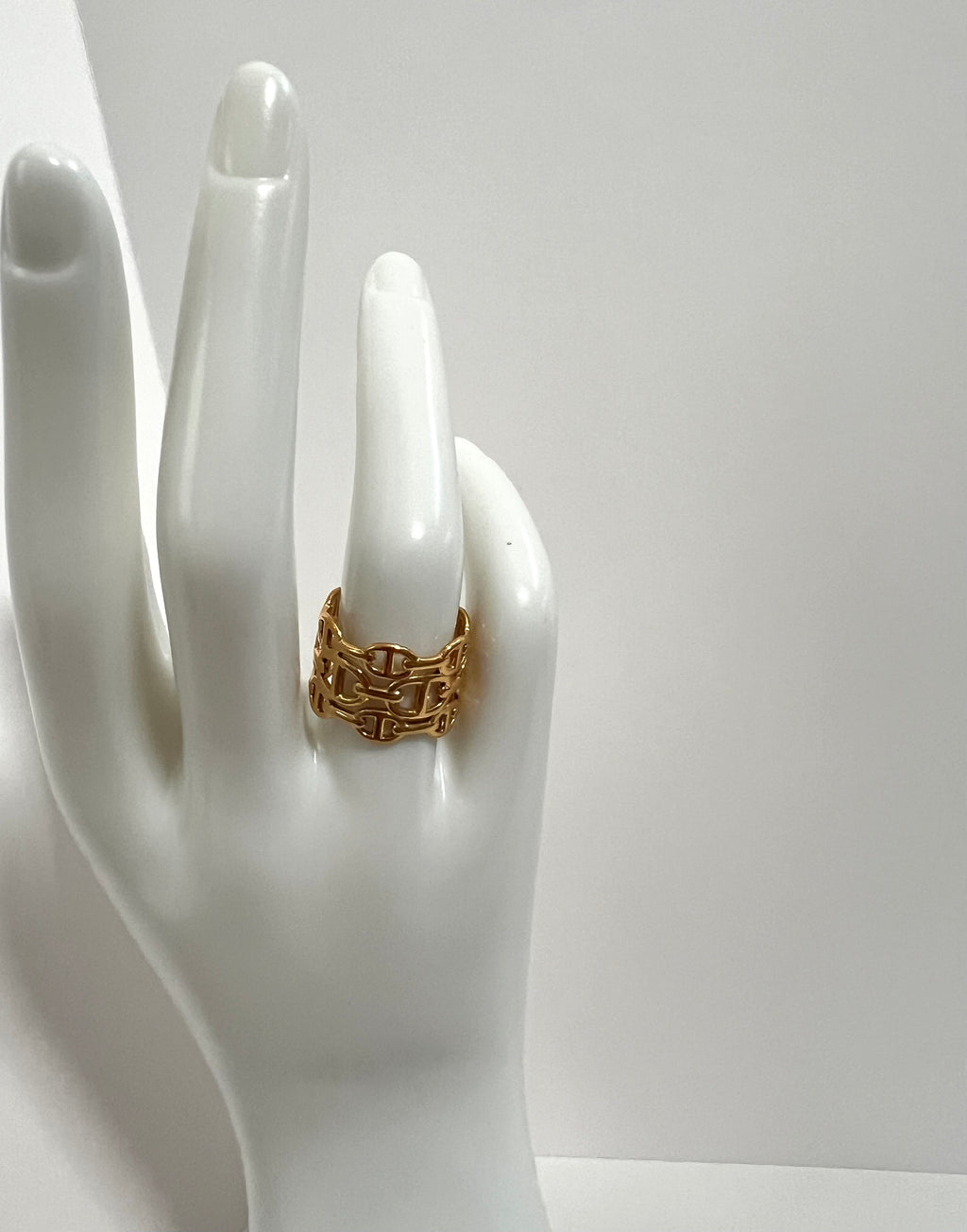 Interlocking Chain Ring