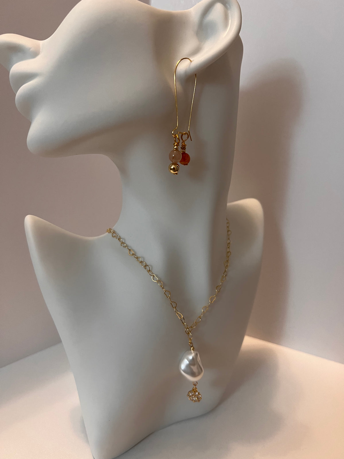 Perfectly Imperfect Peal/Heart Necklace